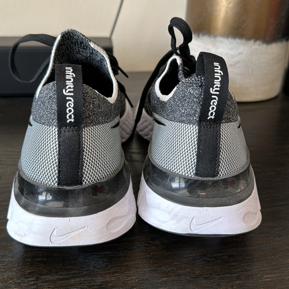 Nike React Infinity Run - Picture 6 of 9